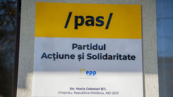 „Fals grosolan”. Mai mulți cetățeni ar fi fost sunați și invitați contra plată la un pretins miting la sediul PAS