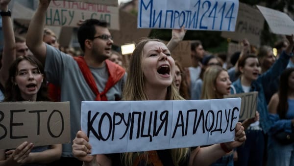 Zelenski a înaintat un nou proiect de lege, care restabilește independența agențiilor anticorupție din Ucraina