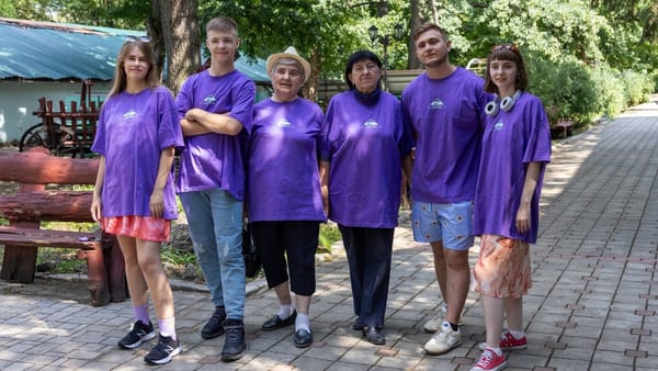 Activitatea de voluntariat va fi reglementată de o lege nouă. Ce modificări sunt prevăzute