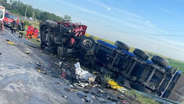 Impact fatal în raionul Edineț. Un șofer de camion a decedat, iar altul a ajuns la spital