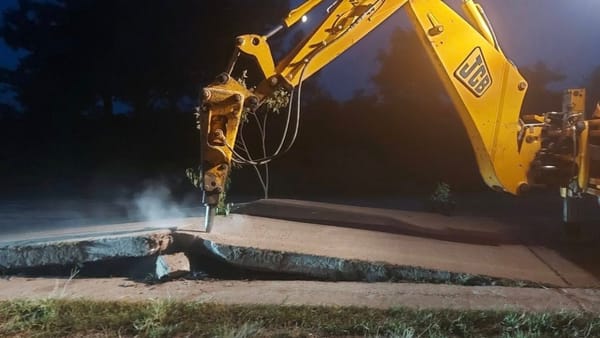 Atenție, șoferi: Pe o porțiune a traseului Bălți-Chișinău s-au ridicat plăcile de beton