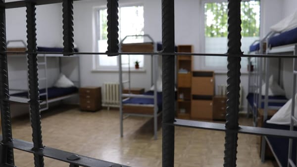 DOC/ Regulamentul privind blocarea radiocomunicațiilor în penitenciare a fost publicat în Monitorul Oficial