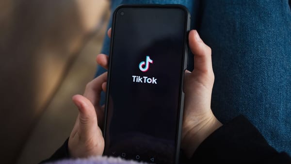 Chișinăul a cerut blocarea a 443 de conturi de TikTok, implicate în răspândire de falsuri. 164 - deja blocate