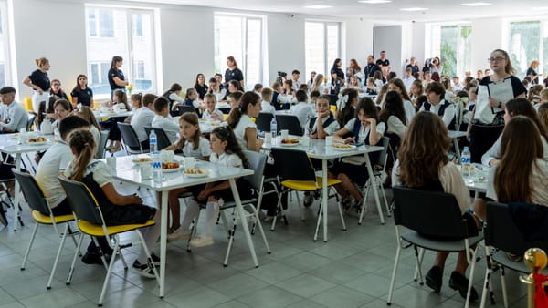 La un liceu din Orhei a fost inaugurată o cantină modernă. Investiția se ridică la aproape patru milioane de lei