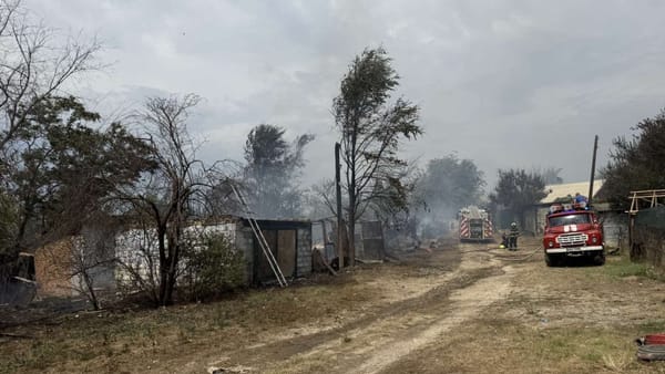Incendiul din orașul Cantemir: Flăcările au distrus două garaje și șapte construcții auxiliare