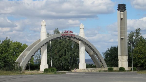 Locuitorii din orașul Cricova beneficiază de o nouă rută de autobuz municipal. Face legătura cu sectorul Rîșcani