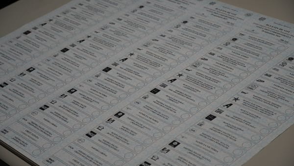 CEC a început tipărirea buletinelor pentru votul prin corespondență