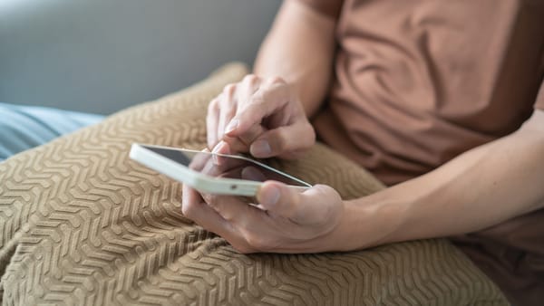 Agenția pentru Securitate Cibernetică avertizează asupra mesajelor de tip phishing pe WhatsApp, Signal și Telegram