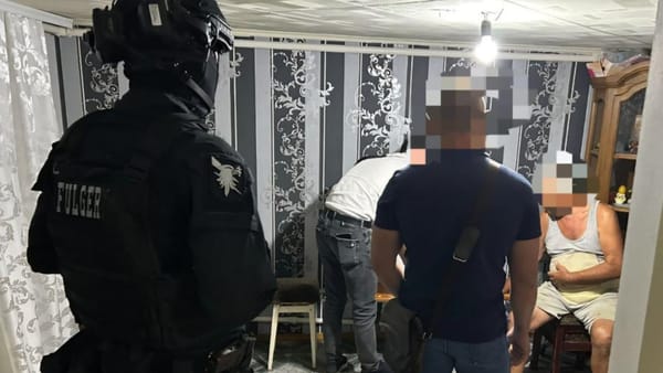 Polițiștii și ofițerii SIS efectuează peste 250 de percheziții în mai multe localități din țară