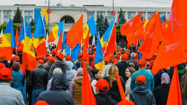 Membrii și simpatizanții Blocului Patriotic au protestat în fața Parlamentului - VIDEO