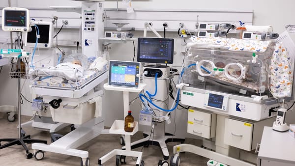 Secția prematuri de la Institutul Mamei și Copilului a fost reparată capital și dotată cu echipamente performante