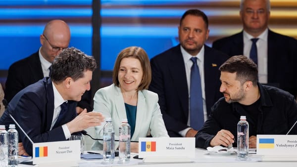 Poporul R. Moldova, felicitat de președinții țărilor vecine și liderii principalelor instituții europene