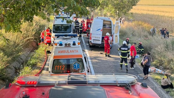 Noi detalii despre accidentul de la Botoșani, în care au decedat trei moldoveni. Identitatea victimelor a fost stabilită
