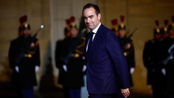 Emmanuel Macron l-a desemnat pe Sébastien Lecornu la funcția de prim-ministru al Franței