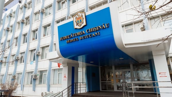 Doi tineri din Bender, condamnați la câte 11 ani de închisoare pentru schema „ruda implicată în accident”