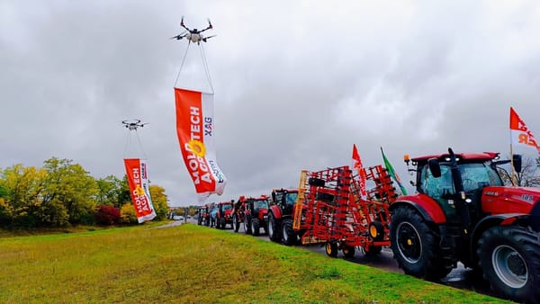 VIDEO/ Capitala a găzduit o paradă a tehnicii agricole. Peste câteva zile încep expozițiile „Moldagrotech” și „Farmer”