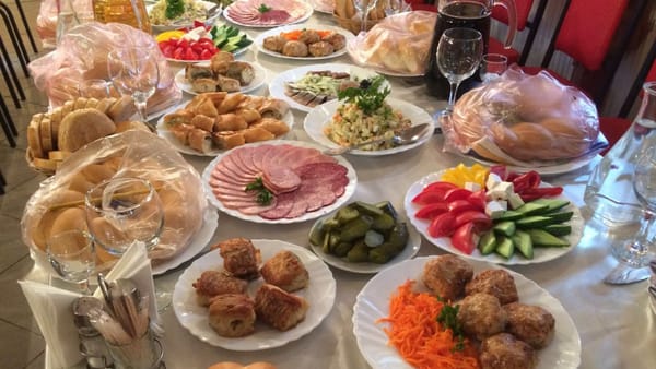 Toxiinfecție alimentară într-un local din raionul Orhei: Un om a murit, iar 29 au fost spitalizați