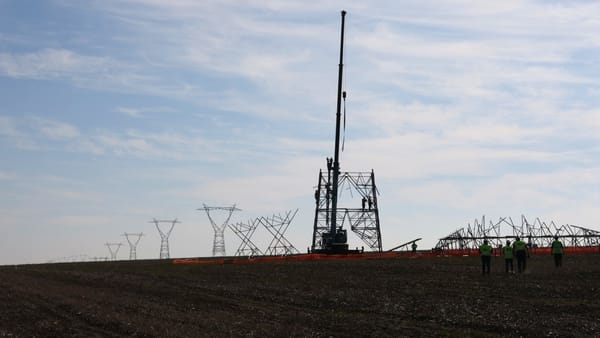 Linia de înaltă tensiune Vulcănești-Chișinău ar putea fi gata mai devreme decât termenul stabilit inițial