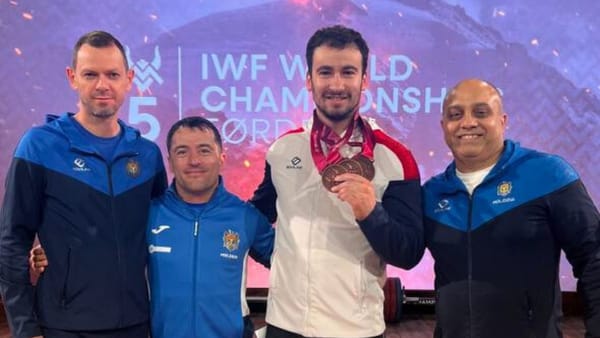 Marin Robu a cucerit trei medalii de bronz la Campionatul Mondial de Haltere pentru seniori