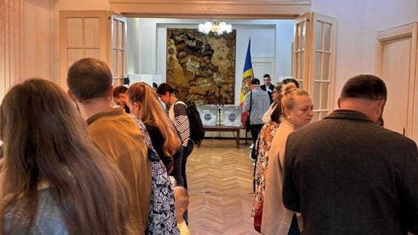 La următoarele alegeri naționale vor fi deschise mai puține secții de votare pentru moldovenii de peste hotare