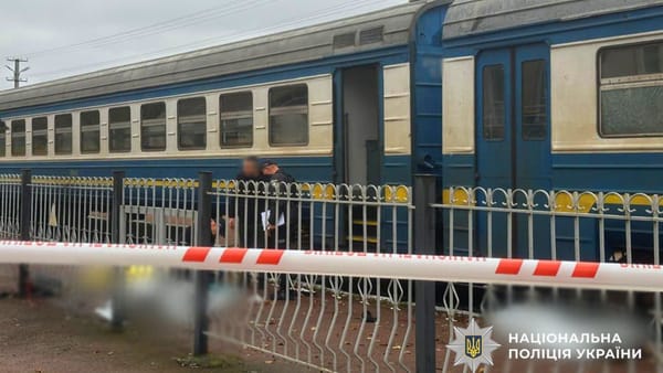 Un tânăr a detonat o grenadă pe peronul unei gări feroviare din regiunea Jitomir. Patru persoane au decedat