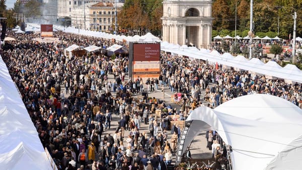 Peste 150.000 de vizitatori au participat la Ziua Națională a Vinului, ediția 2025