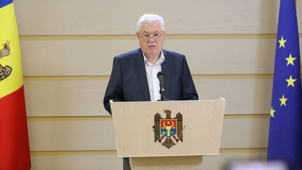 Vladimir Voronin nu vrea să prezideze prima ședință a Parlamentului: „Există tradiții, dar există și demnitate politică”