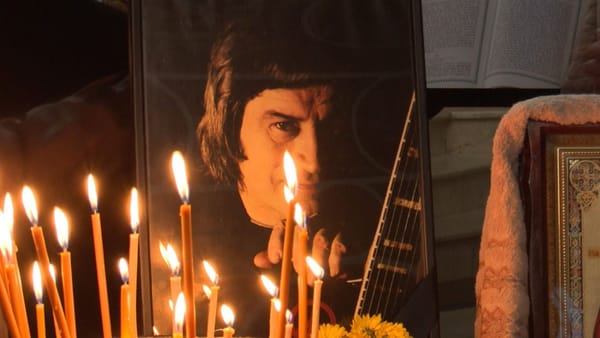 Chitaristul Alexandru Cazacu va fi condus astăzi pe ultimul drum