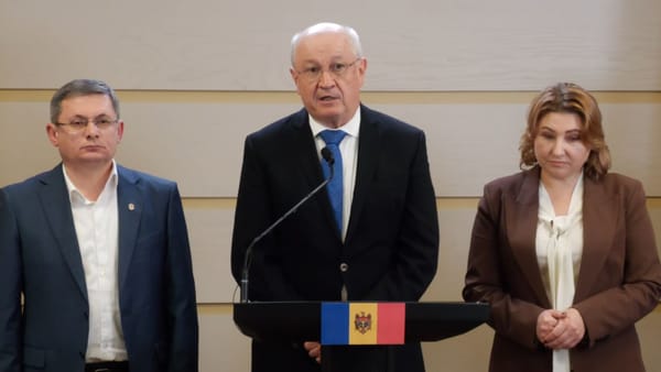 Consultările premierului desemnat cu fracțiunile parlamentare au luat sfârșit. Noul Guvern va fi învestit pe 31 octombrie