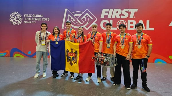 Elevii din R. Moldova au câștigat medalia de aur la Olimpiada mondială de robotică FIRST Global Challenge 2025