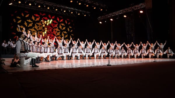 Concert de zile mari pe scena Teatrului Național de Operă și Balet. Ansamblul „Joc” a marcat  80 de ani de la fondare