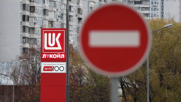 Statele Unite au prelungit cu trei săptămâni termenul-limită pentru aplicarea sancțiunilor împotriva Lukoil