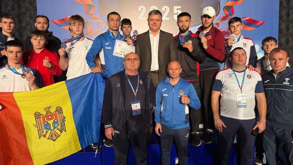 Argint și bronz. Boxerii moldoveni au obținut 14 medalii la Campionatul European U19 și U23