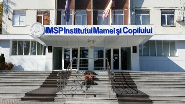 Micuțul tamponat la Comrat a fost transferat la Institutul Mamei și Copilului. Copilul se află în comă