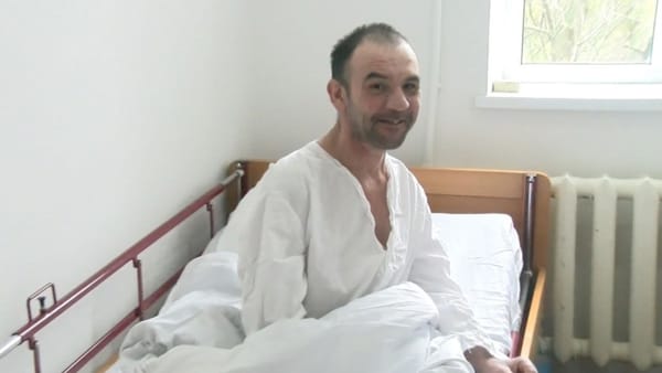 Un pacient nu poate fi externat din Spitalul Raional Soroca. Bărbatul nu deține acte de identitate