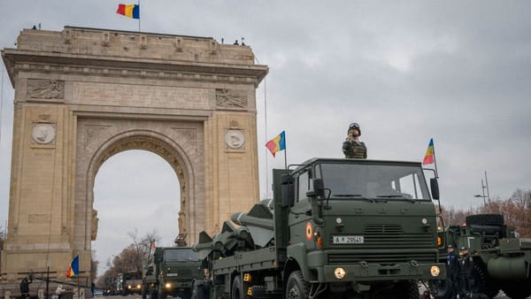 Bucureștiul, în febra pregătirilor pentru parada de 1 decembrie. Vor participa peste 2.900 de militari, inclusiv moldoveni