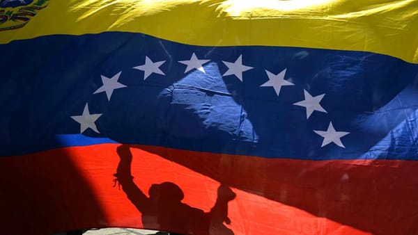 Donald Trump a anunțat închiderea spațiului aerian deasupra Venezuelei