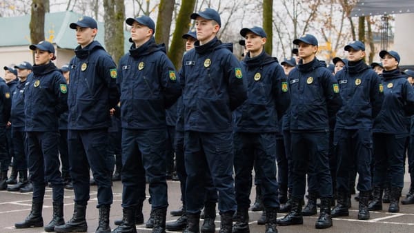 O nouă generație de apărători ai frontierei: 52 de tineri au depus jurământul și intră în serviciu