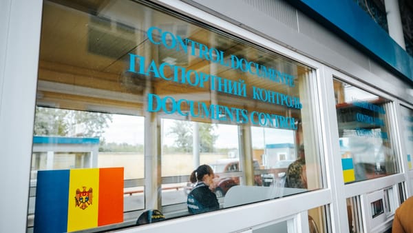 Punctele de trecere a frontierei moldo-ucrainene și-au reluat activitatea