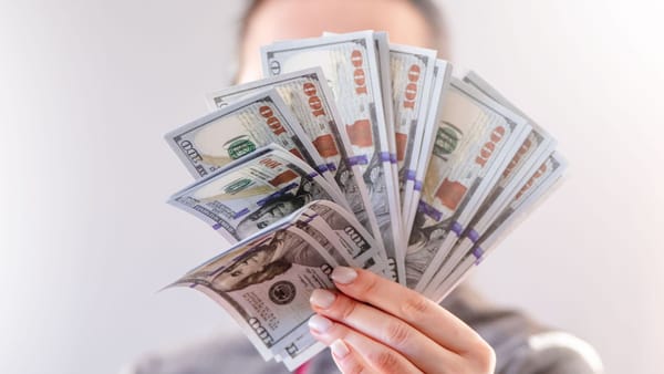 Cursul valutar pentru 11 noiembrie: Leul moldovenesc se menține stabil, iar dolarul american înregistrează o ușoară scădere