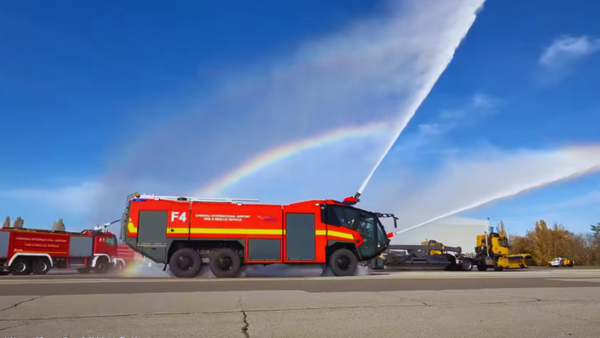Aeroportul Internațional Chișinău își sporește siguranța: A fost achiziționat un autovehicul unic de intervenție în caz de incendiu
