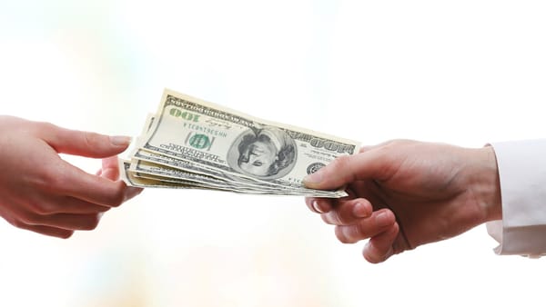 Cursul valutar pentru 28 noiembrie: Leul câștigă teren - euro și dolarul scad  surprinzător