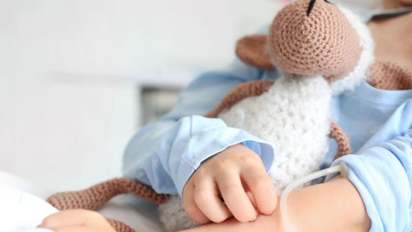 Atenție la sursele de încălzire a apei! Doi copii s-au intoxicat cu monoxid de carbon în timp ce făceau baie