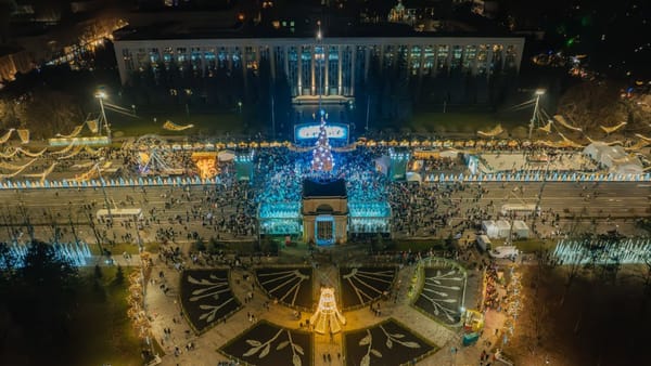 LIVE/ Inaugurarea Pomului de Crăciun din PMAN și a Târgului de Sărbători