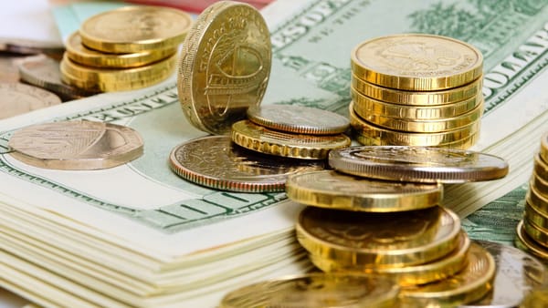 Leul moldovenesc se depreciază ușor față de euro și dolar. Cursul BNM pentru 11 decembrie