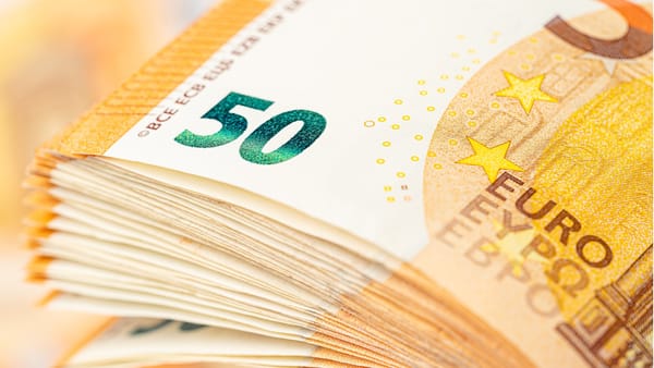 Cursul valutar pentru weekend. Euro - aproape de 20 de lei