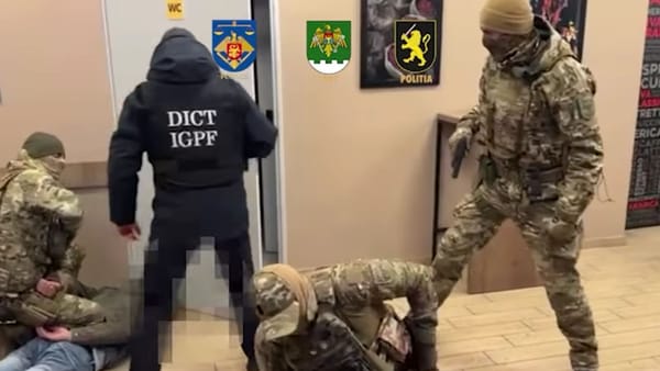 Patru persoane, cu antecedente penale, au fost reținute pentru tentativă de migrație ilegală și tâlhărie