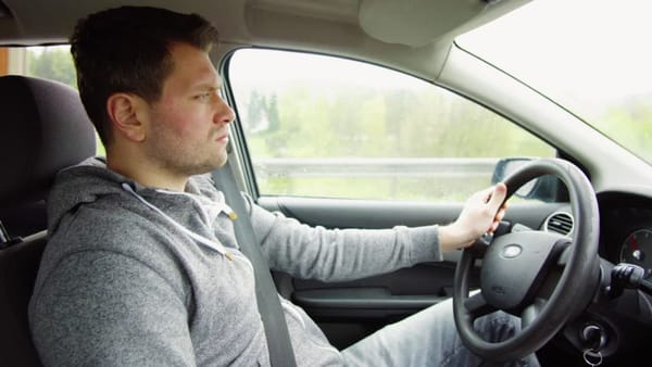 Facilități prelungite pentru moldovenii din diasporă: Guvernul le oferă șansa pentru a-și aduce bunurile acasă fără taxe