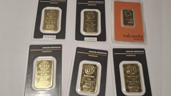 Lingouri de aur ascunse în bagaj - un pasager urma să zboare cu bunurile în Antalya, dar a avut ghinion