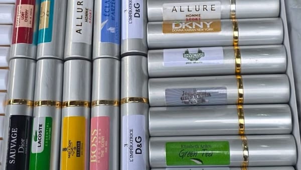 Chanel, Dior, Allure, Versace  - la doar 50 de lei, în piețele din R. Moldova! Atenție la cadourile „ieftine” care pot fi periculoase